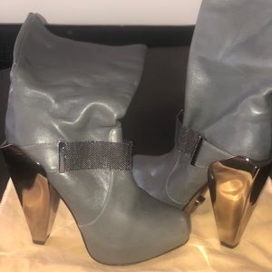 Brand New 100% Authentic Versace boots!